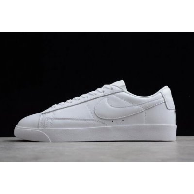 Nike Blazer Low Le Triple Beyaz Kaykay Ayakkabı Türkiye - 4F4752I6